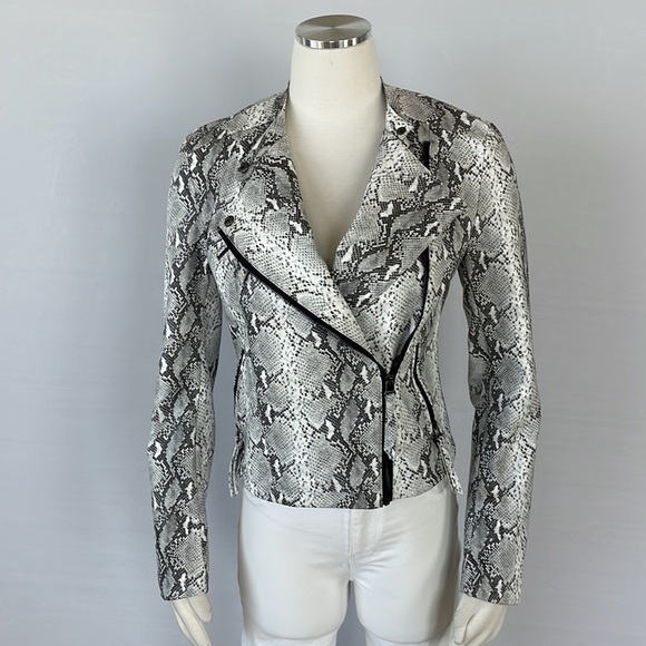 NWOT Bagatelle Gray Snake Moto Jacket Size Small - Picture 3 of 11
